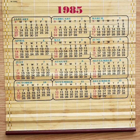 Chinese Bamboo Scroll Calendar 1985, Flowers motif - Picture 3 of 9